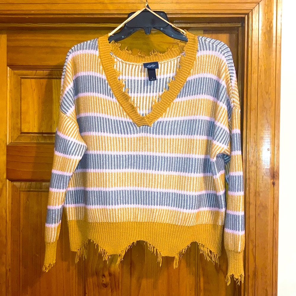 Distressed crop Daytrip sweater.